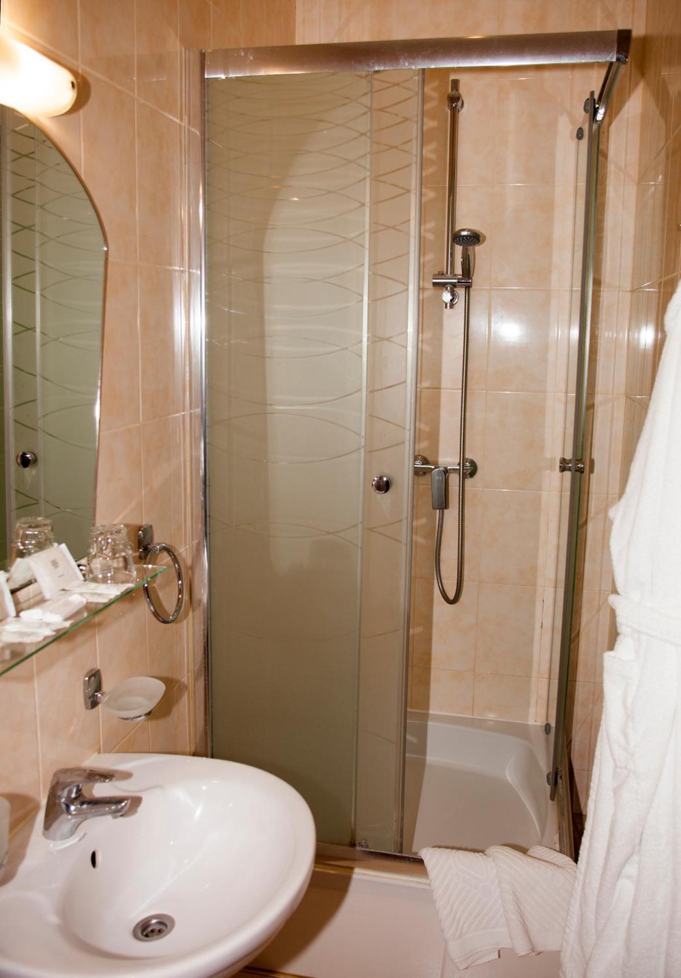 Gonchar Hotel Kyiv Room photo